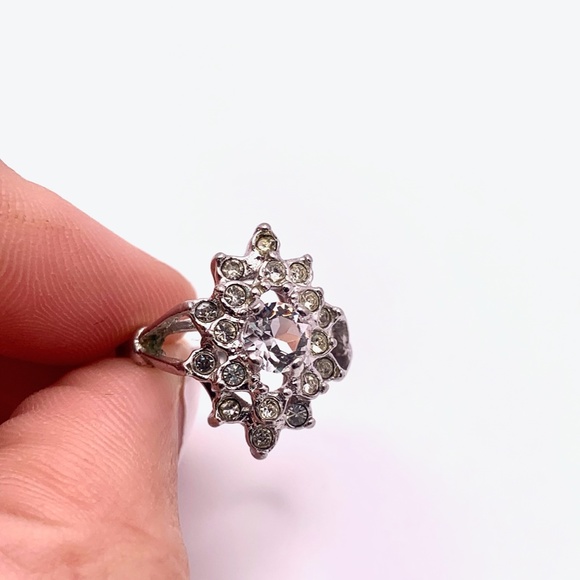 Vintage silver-plated Uncas Art Deco Ring, size 8 - Picture 5 of 10